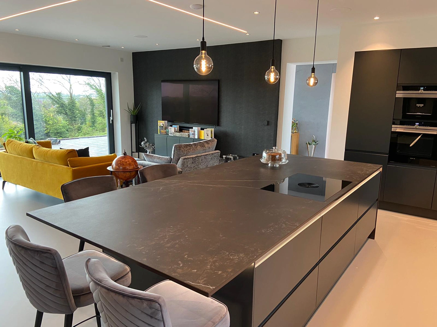 Dark Modern Kitchen Nottingham R O Arnold